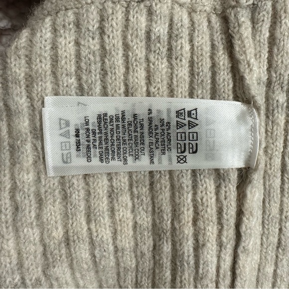 HAPPILY GREY KNIT SKIRT - Picture 2 of 4